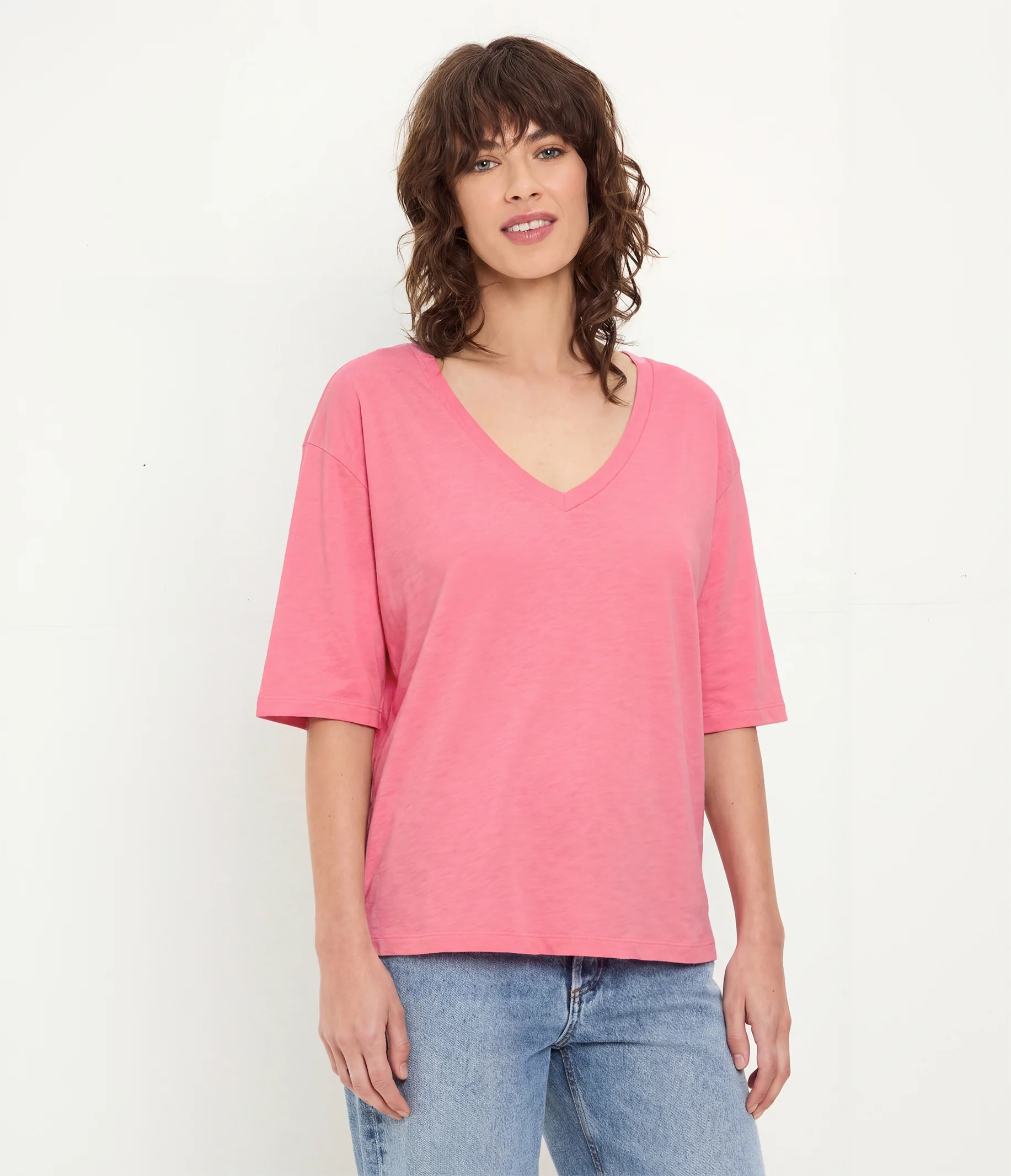 Liam V-Neck Tee - Image 34